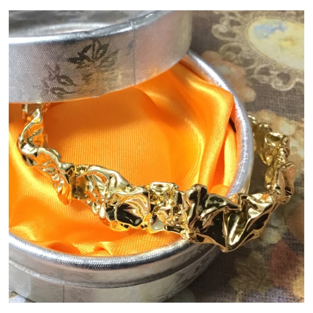 Chunky Shiny Gold Nugget Bracelet w/Box
